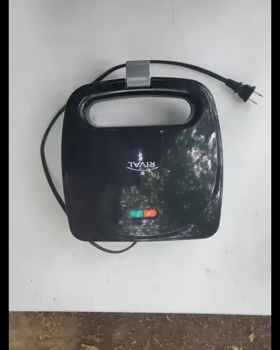 Rival sandwich maker black press
